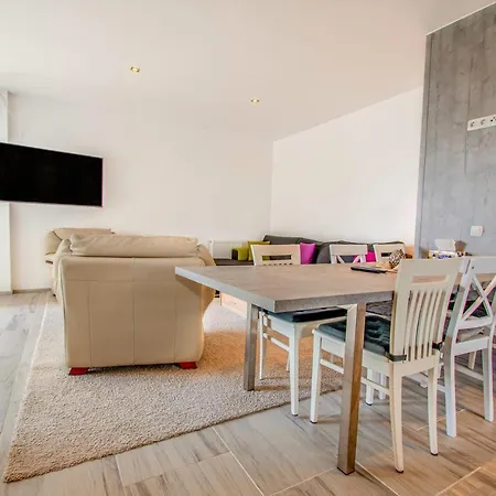 Sara Sea View - Bychoice * 奥林普