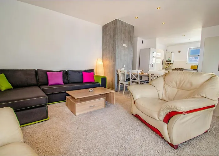 Sara Sea View - Bychoice Apartament *